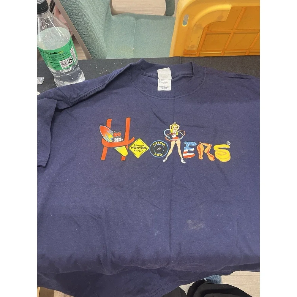 Hooters this vintage